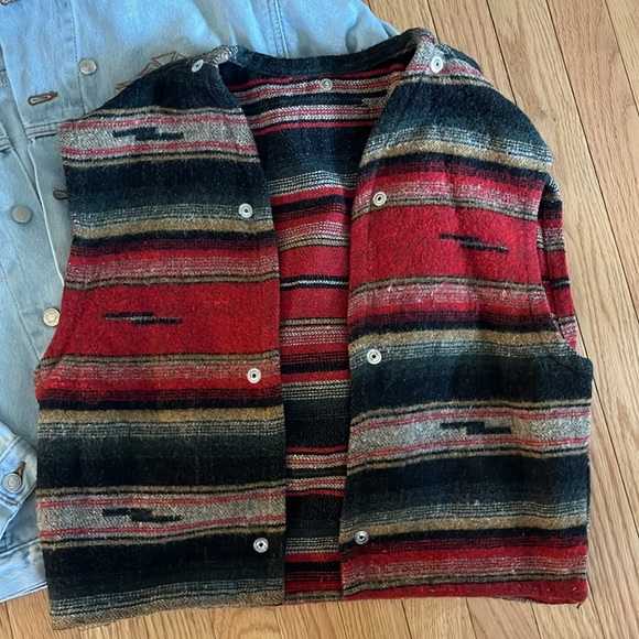 International Denim Blanket Lined Jean Jacket Size Medium - Picture 9 of 12